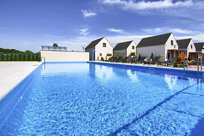 Luxushäuser mit Pools für 6 Personen, unweit ...