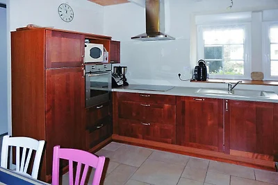Casa bifamiliare, Lesconil