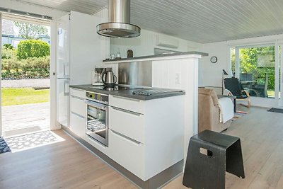Modernes Ferienhaus in Allingåbro in Meernähe