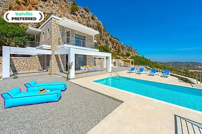Villa in Rhodos mit Infinity-Pool