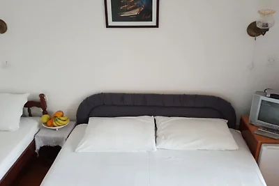 Comfortable Budva Rooms with Easy Access to S...