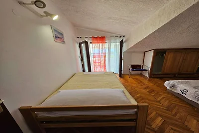 Geräumige Wohnung in Tribunj