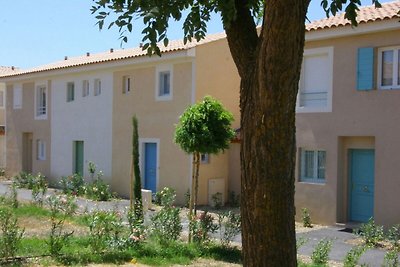 Casa con AC, tra l'interno e il mare