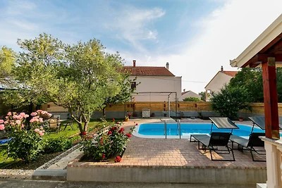 Casa vacanze di lusso a Zemonico con piscina