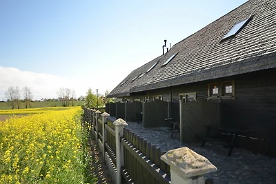 Cottage Studio in Dar?owo mit Garten