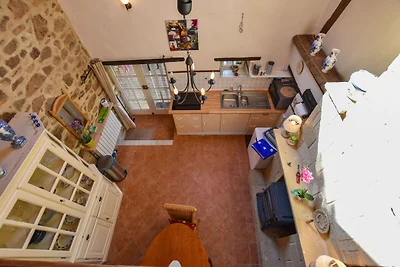 Casa vicino alla capitale del tartufo Aups