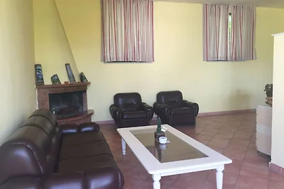 Moderna casa vacanze con camino a Trecase