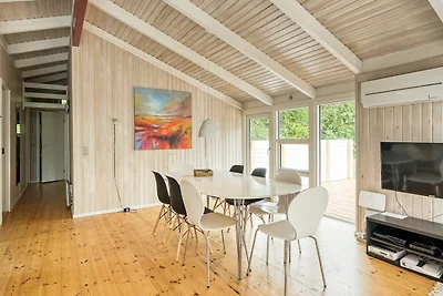 8 Personen Ferienhaus in Væggerløse