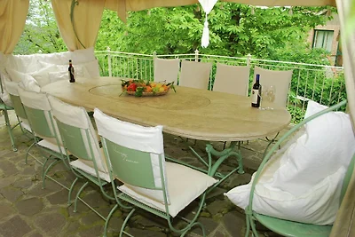Ferienhaus in Sassetta mit Terrasse