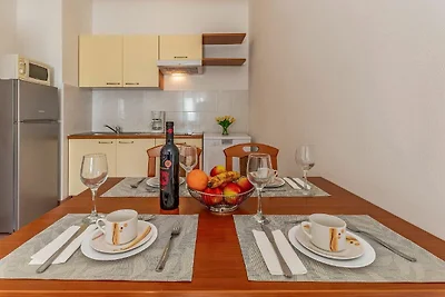 Appartement in Banjole, vlakbij het eiland Fr...