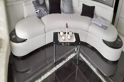 Apartment OM - One Bedroom Apartment with Bal...