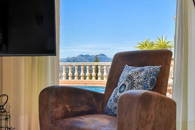 Bellissima villa con vista mare e montagna