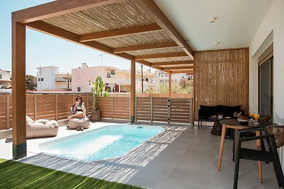 Premium Seaview Suite with Heated Pool and Pr...