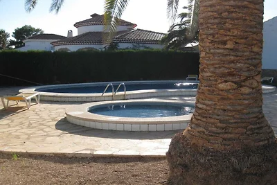 Bungalow with 1 bedroom