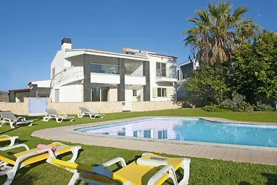 Villa Hollywood met tuin