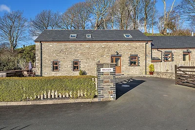 Cottage bij Cardigan Bay met bubbelbad