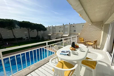 Appartamento con piscina e giardino...