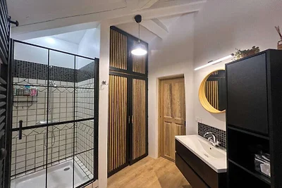 Ferienhaus in Aups mit Schwimmbecken