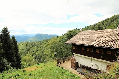 Hervorragende Berghütte aus Holz zwischen Ven...