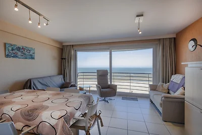 Zentrale Wohnung direkt am Meer in Koksijde