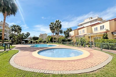 Apartment in Canet mit Gemeinschaftspool