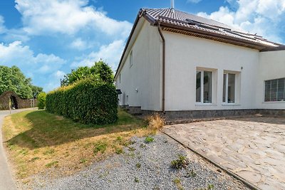 Bella casa vacanze a Bütgenbach con campo da...