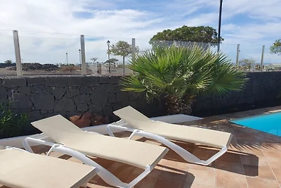 Villa a Playa Blanca con piscina