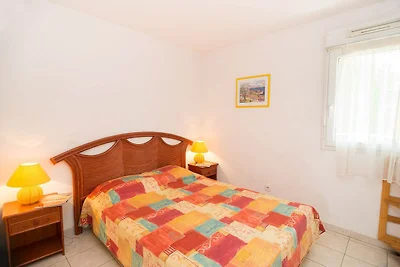 Apartamento junto al campo de golf con...