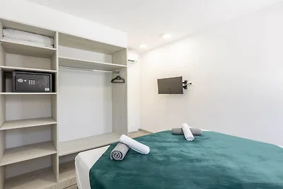 Villa Bonce - Five Bedroom Villa with Private...