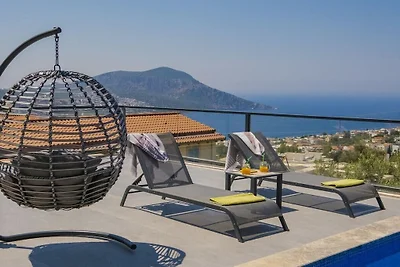 Villa in Kalkan mit Schwimmbecken