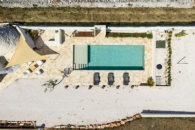 Villa a Brindisi con Piscina