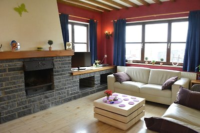 Gemütliche Villa in Érezée mit Sauna