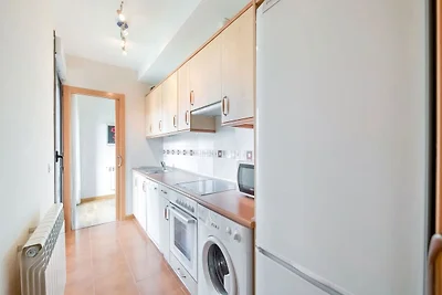 Schicke Wohnung mit 2 Schwimmbädern, Garten