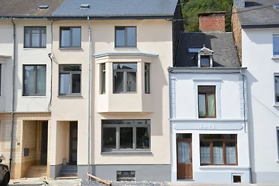 Ferienhaus in Bouillon mit Terrasse