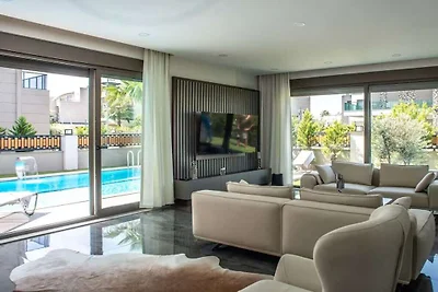 Villa in Antalya with swimming pool