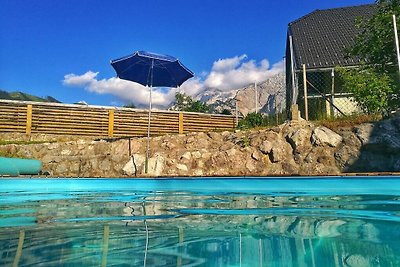 Graziosa casa di montagna con piscina...