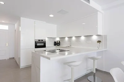 Apartment mit privater Terrasse und Meerblick