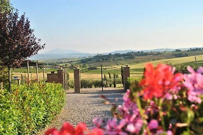 Schöne Villa in Cortona mit privatem Pool