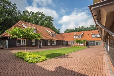 Großes Gruppenhaus mit Whirlpool und Waschmas...