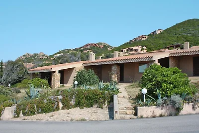 Apartment in Costa Paradiso mit Garten