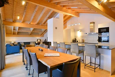 Chalet in den Alpen am Genfersee
