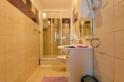 Authentic Istrian Rooms for Unforgettable Sta...