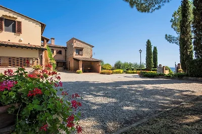 Suggestiva Proprietà nel Chianti: piscina, pa...