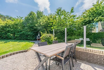 Charmante Villa in der Nähe von Meer und Wald