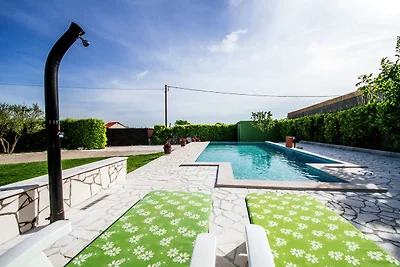 Tranquilla casa vacanze con piscina a Kakma