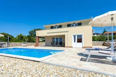 Villa in Krk mit Schwimmbecken