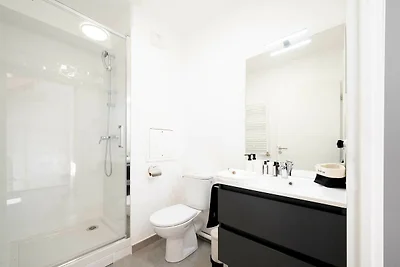 Moderne Wohnung -1BR- 4P- Montreuil
