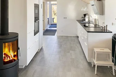 10 Personen Ferienhaus in Væggerløse-By Traum