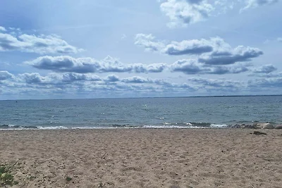 Helles Familienhaus am Kelstrup Strand