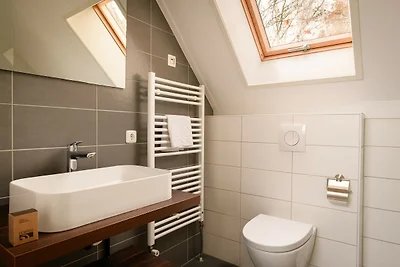 Bella villa con veranda a 4 km da Maastricht